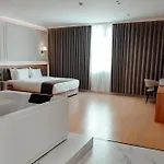 Hotel Holiday Hotel