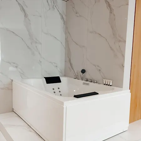 Ξενοδοχείο Holiday Hotel Rinas