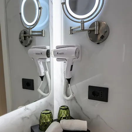 فندق Holiday Hotel Rinas