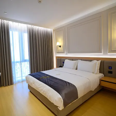 فندق Holiday Hotel