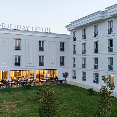 Holiday Hotel Szálloda 4*