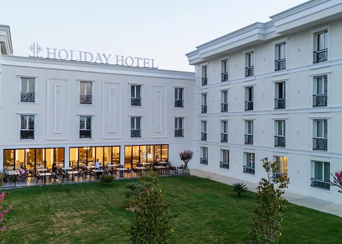Holiday Hotel Hotel 4*