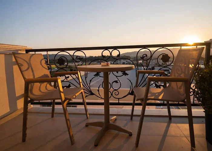 Hotel Holiday Hotel 4*